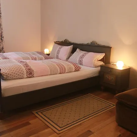 Bed & Breakfast Gaestehaus Elisabeth 3*